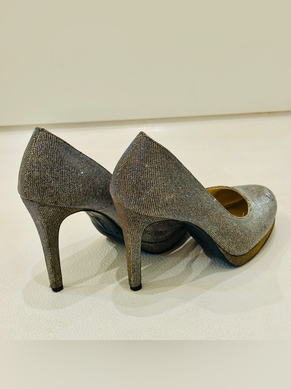 Fioni Night Sparkling Gold/Silver Glitter Platform Pumps
